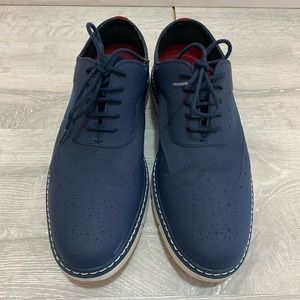 Stacy Adams Oxford Leather shoes.